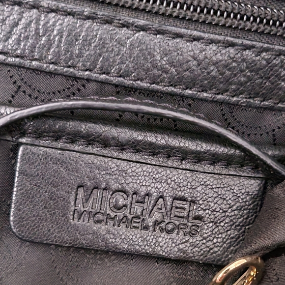 Michael Kors Black Leather Pebbled Purse Gold Hardware Studded Buckles Euc Clean - Picture 12 of 16